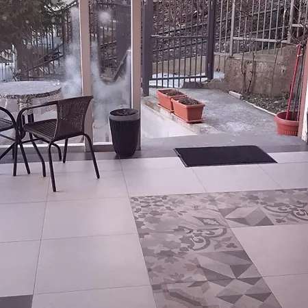 Plavo Oko *